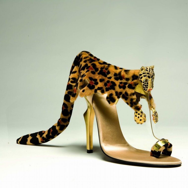 Красивые необычные женские туфли