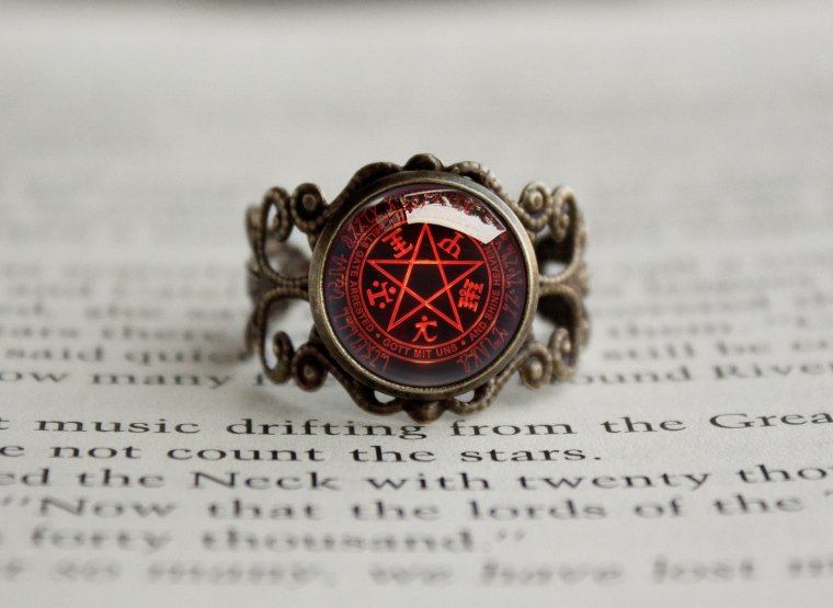 Алукард Хеллсинг аниме