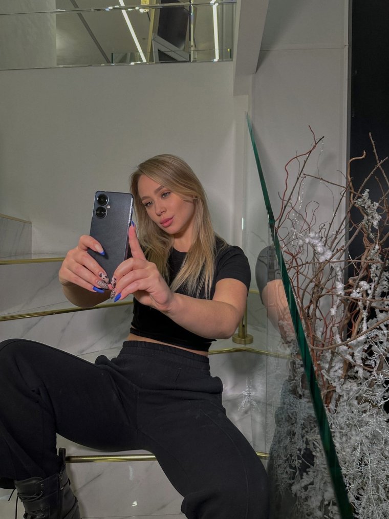 Ксения Хоффман