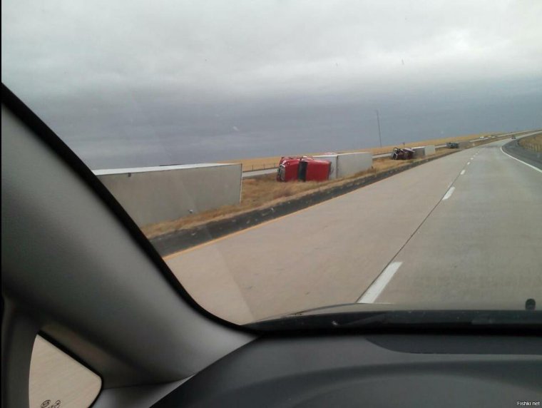 Девушка за рулем КАМАЗА