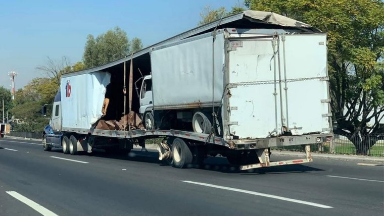 Демотиваторы про фуры