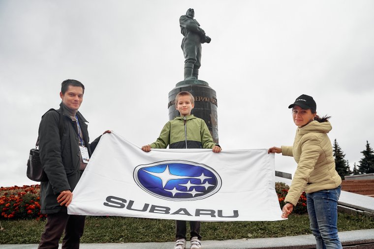 Наклейки на заднее стекло Субару Форестер sg5