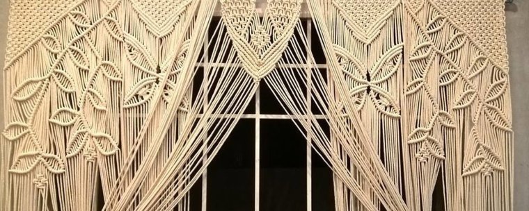 Штора макраме с листиками