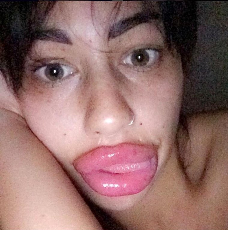 Андреа Иванова самые большие губы