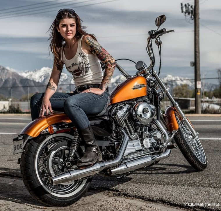 Байкер Харли-Дэвидсон