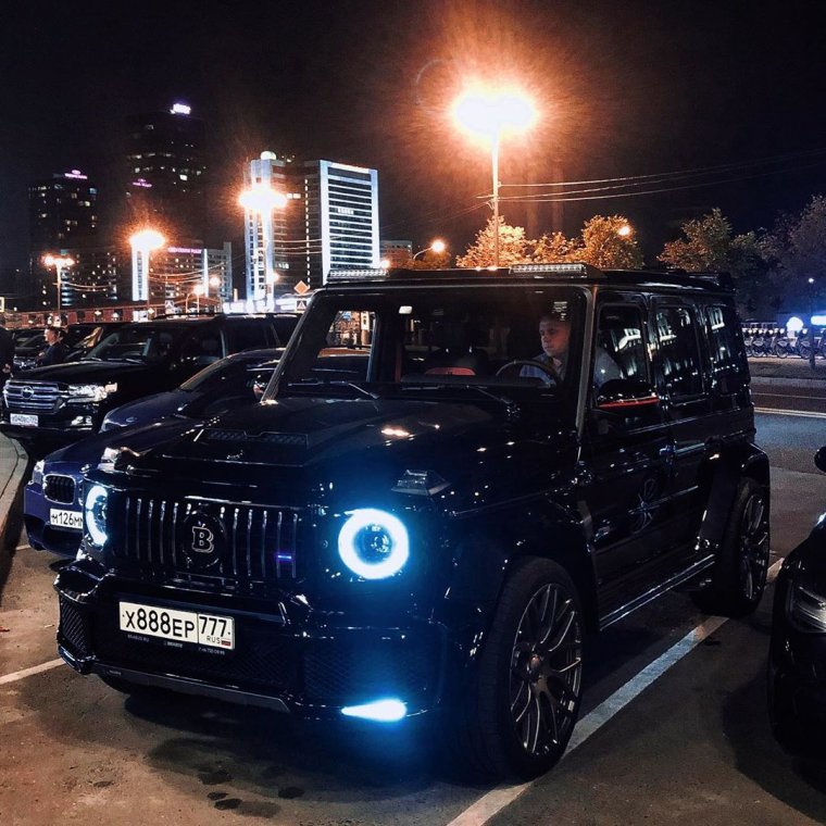 Гелик Брабус ночью 2021