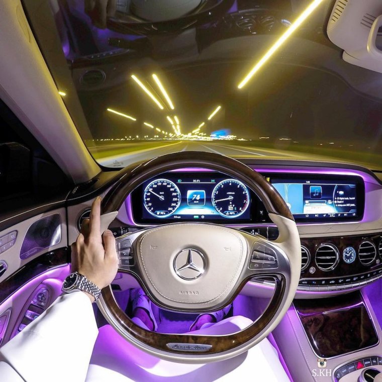 Mercedes Benz w222 Purple