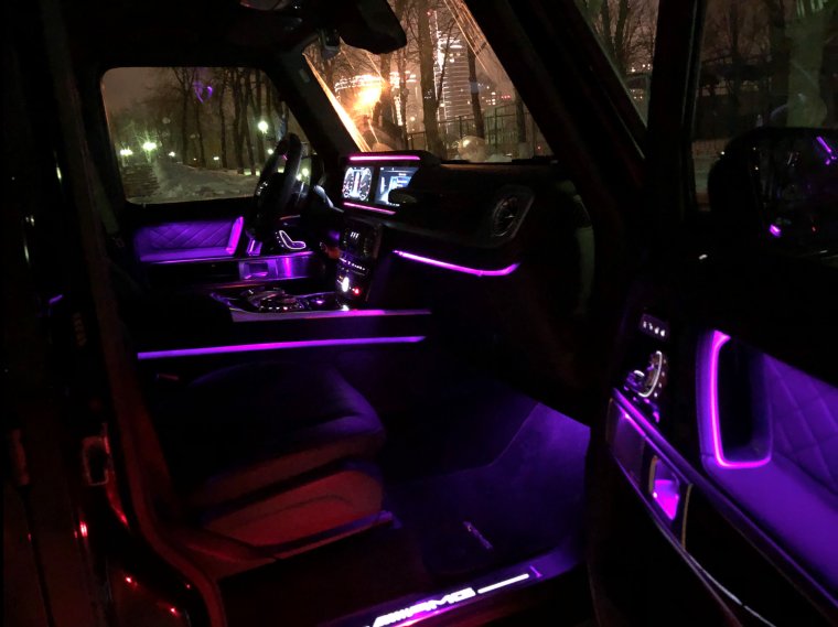 Рендж Ровер с цветами