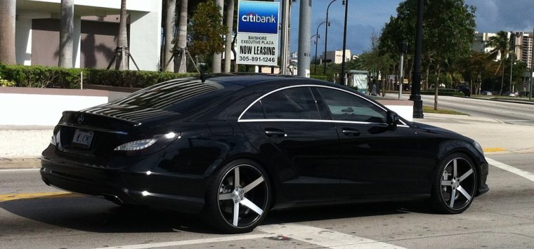 Мерседес CLS 63 AMG черный