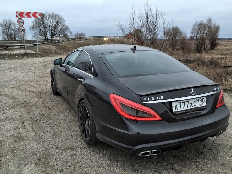 Мерседес банан CLS 63 AMG 2019