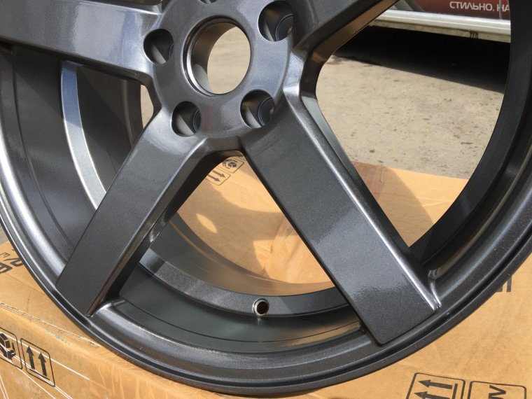 Дисков Sakura Wheels 9140 в стиле Vossen cv3