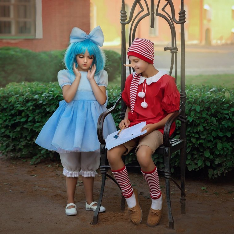 Буратино и Мальвина в школе