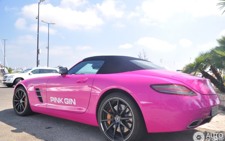 Mercedes SLS AMG Roadster Pink