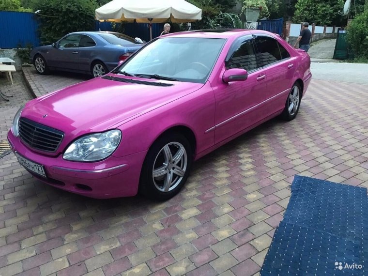 Розовая машина