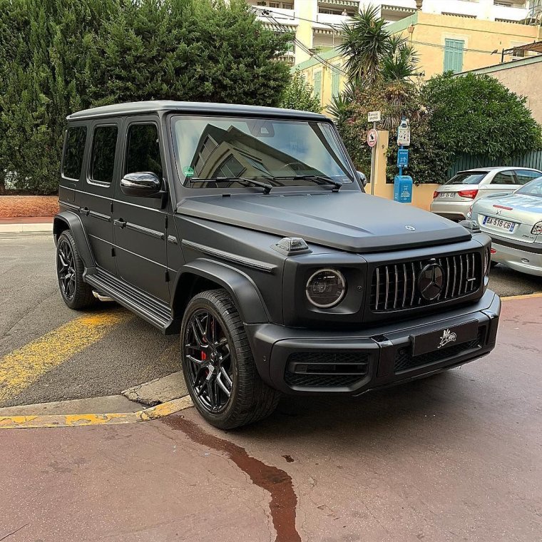Mercedes g63 AMG черный матовый
