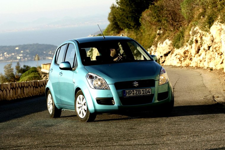 Сузуки маленький хэтчбек