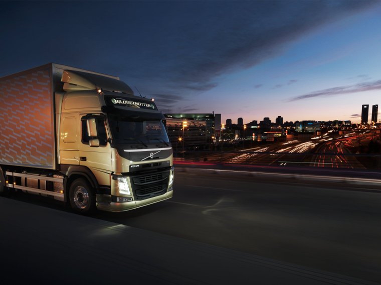 Вольво фура трак Москва