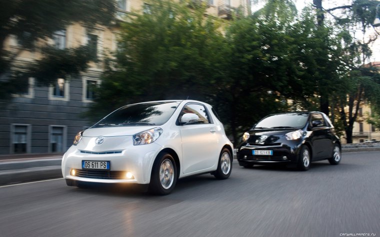 Тойота айкью 2009