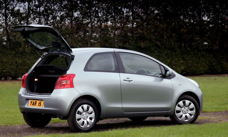 Toyota Yaris 2007 specs