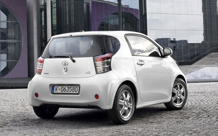 Toyota IQ 1.3
