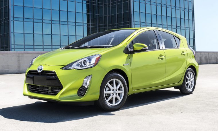 Toyota Prius c 2016