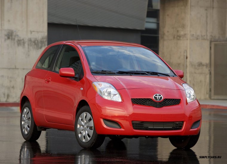 Тойота Ярис 2009
