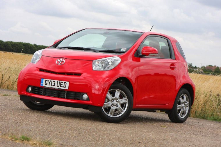 Toyota IQ Hatchback
