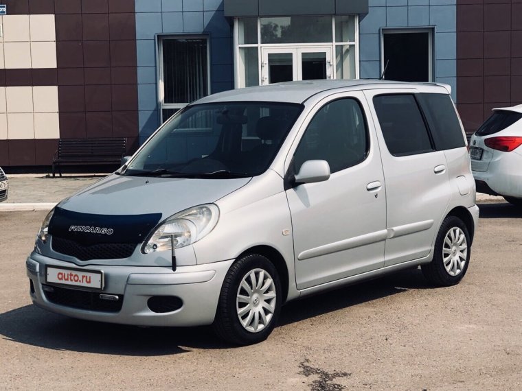 Тойота Функарго 2003