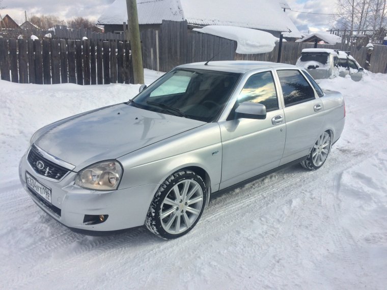 Приора седан Камрики р16