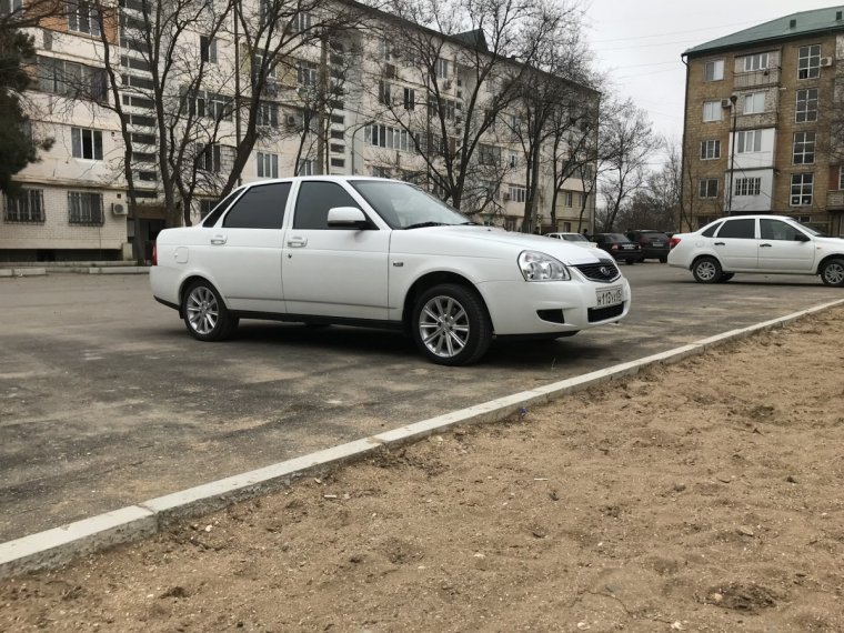 Приора Камрики r16