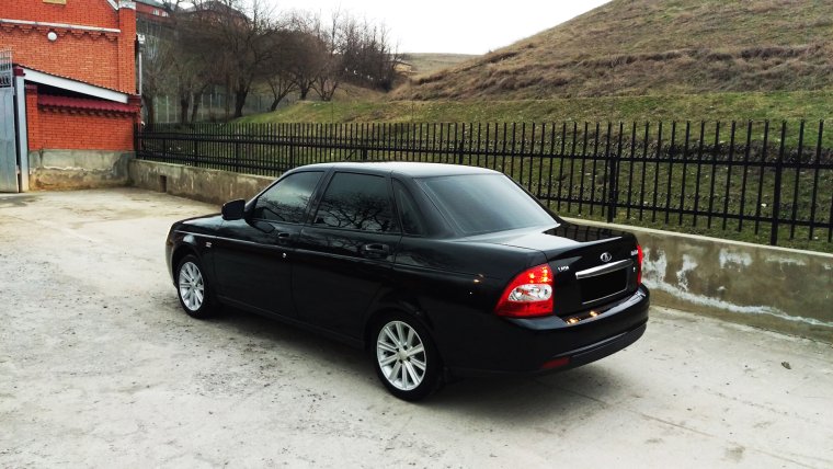 Приора седан Камрики р16