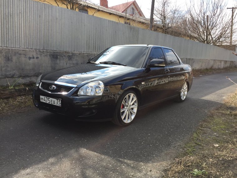 Черная Приора седан на 16 камриках