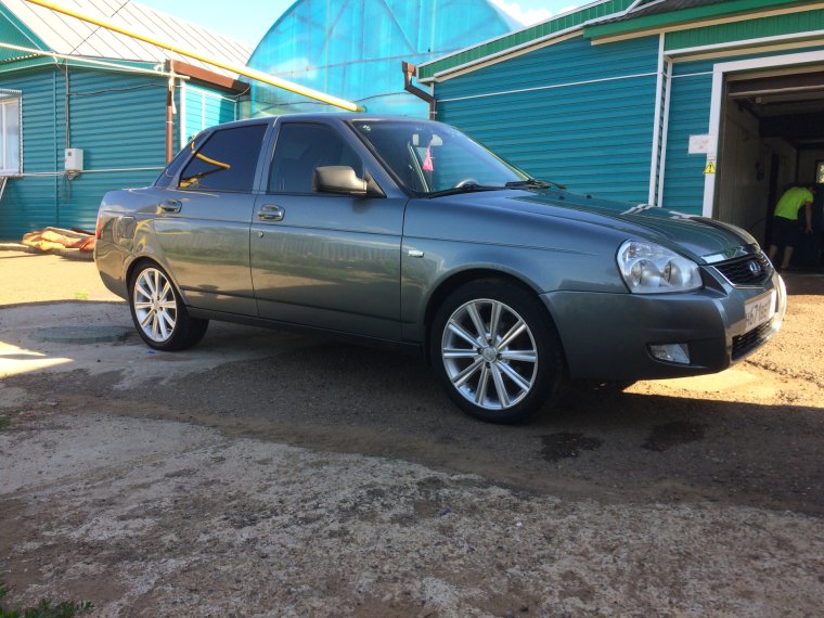 Приора кварц седан r16