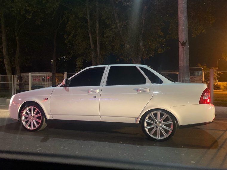 Приора черный хэтчбек 16 Камрики