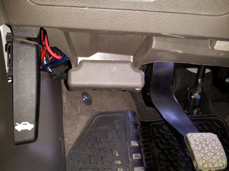 Разъем провода магнитола Шевроле-Нива