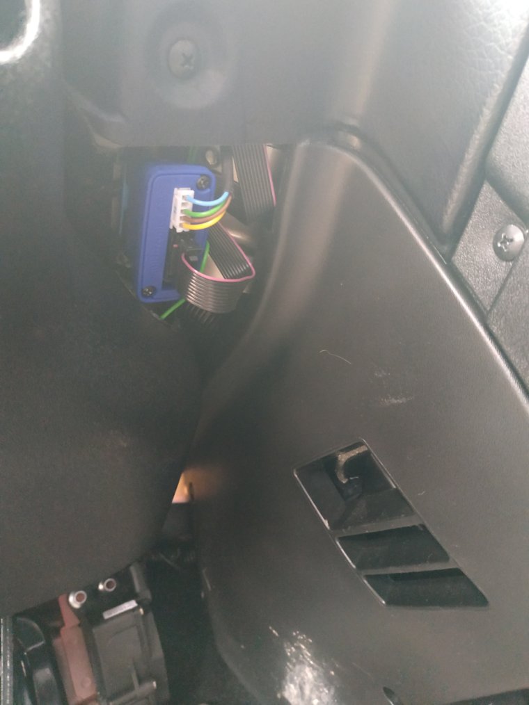 Диагностический разъём Шеви Нива