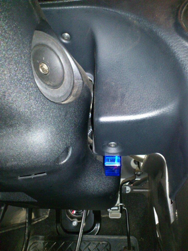 Chevrolet Lacetti диагностический разъём