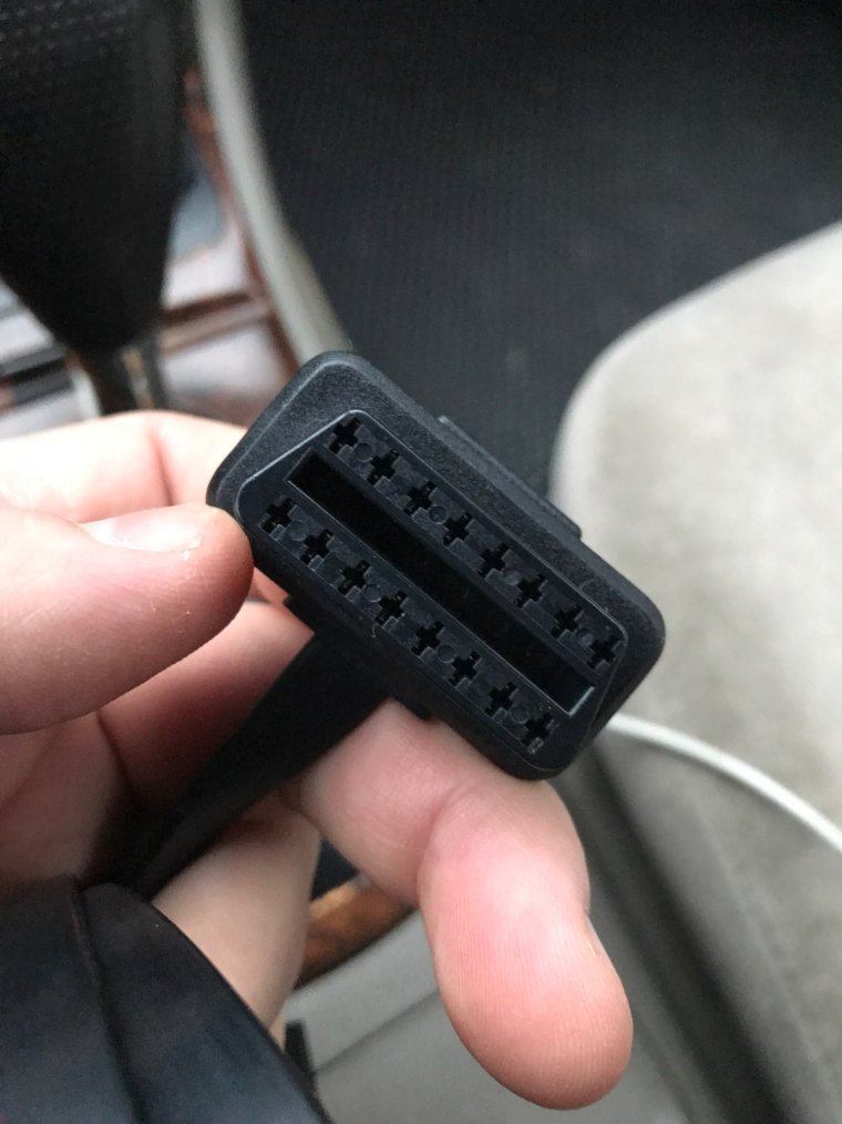 Диагностический разъём Шевроле Нива