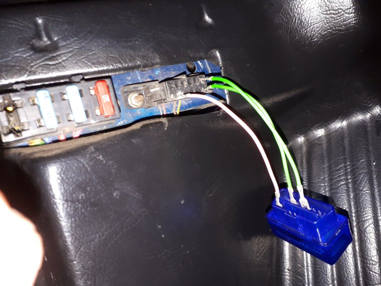 Chevrolet Lacetti диагностический разъём