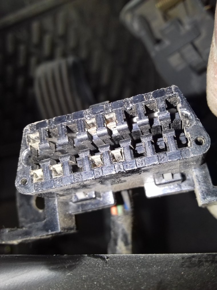 Шевроле Ланос 2008 елм разъем