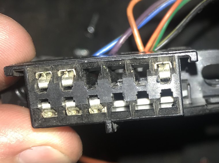 Разъём ОБД ВАЗ 2110