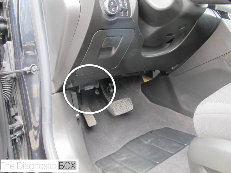 Шевроле блейзер разъем ОБД 1