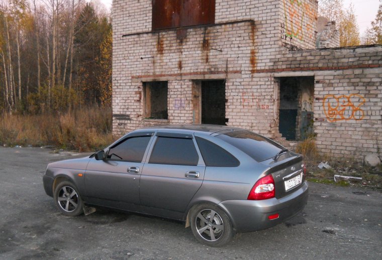 Приора хэтчбек кварц 2009 года