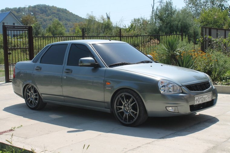 Приора кварц седан