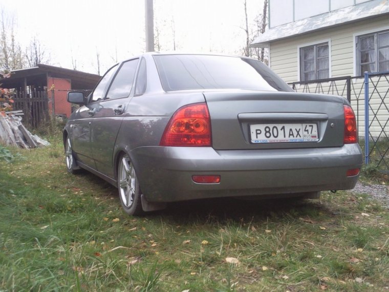 Приора 2 кварц зад