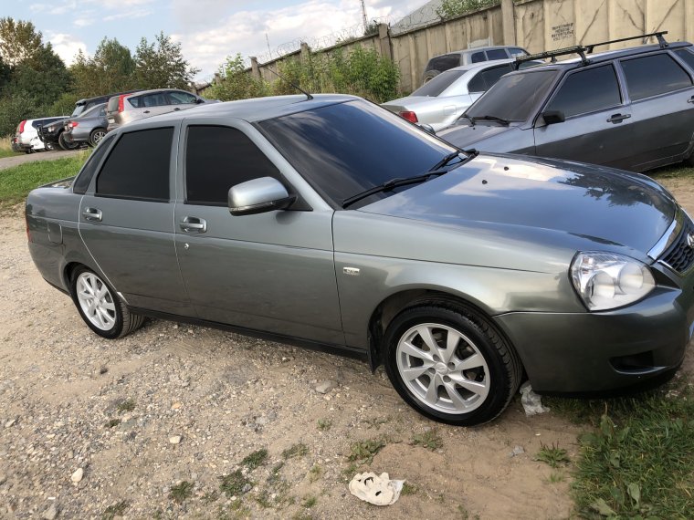 Приора кварц седан р16