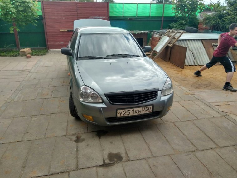 Приора кварц седан черная решетка