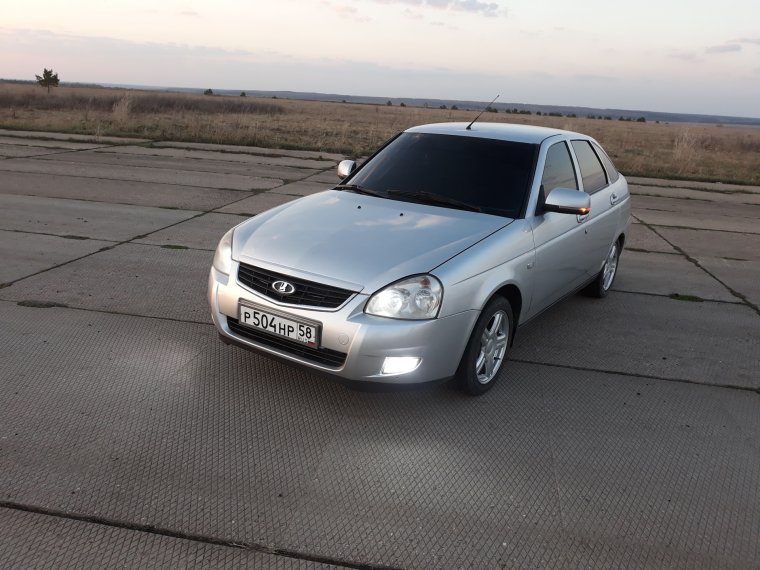 Лада Приора хэтчбек кварц