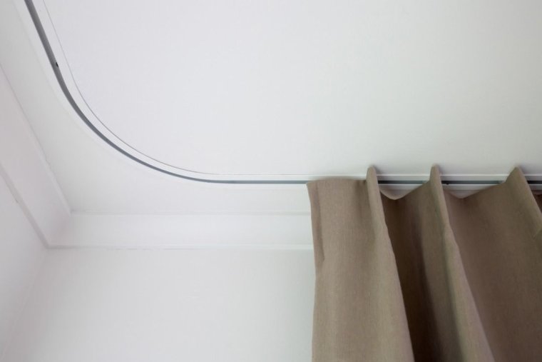 Чёрно-белый интерьер ванной комнаты