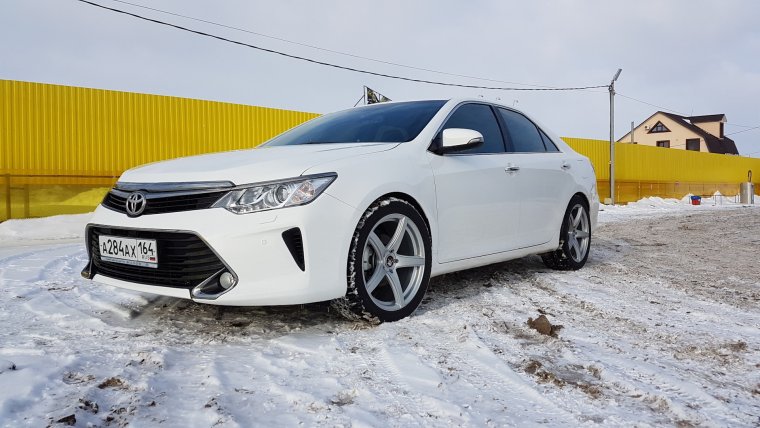 Toyota Camry xv50 r19